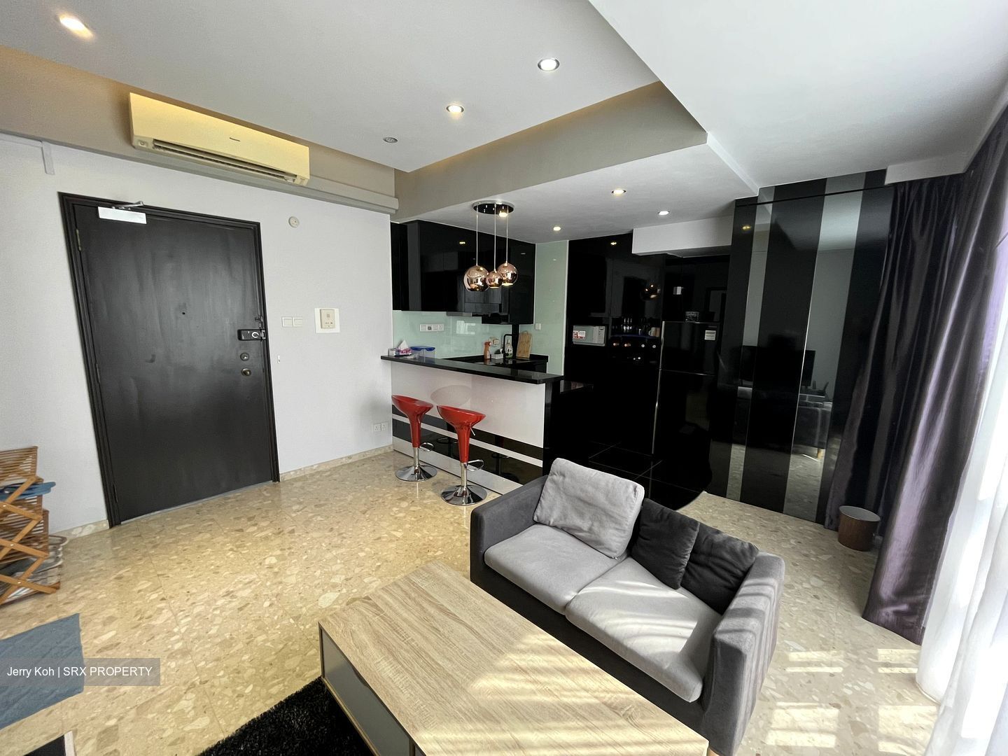 UE Square (D9), Apartment #378558761